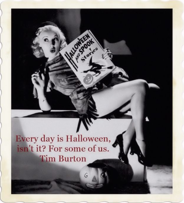 Vintage Pin Up Halloween Atmosphere