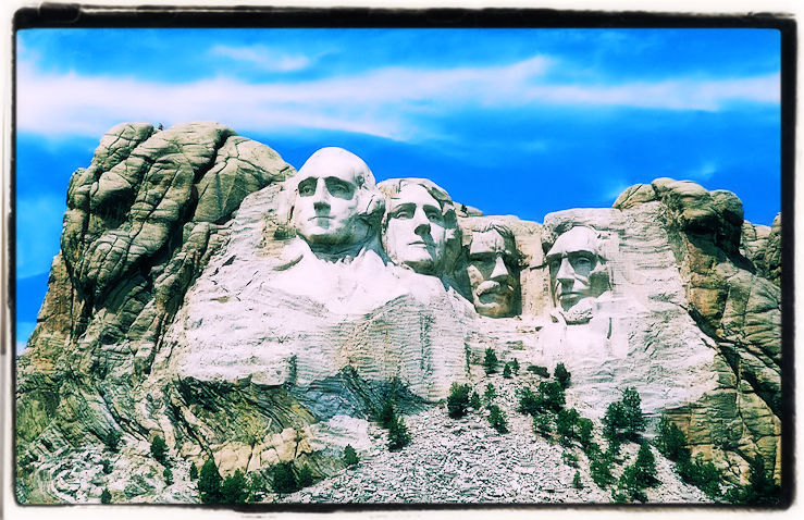 Mount Rushmore American Presidents Sculpture