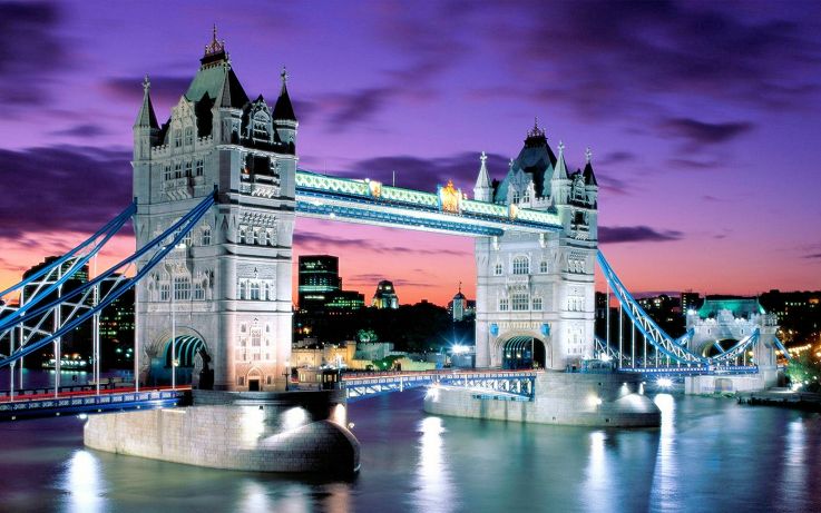 Tower-bridge-in-London